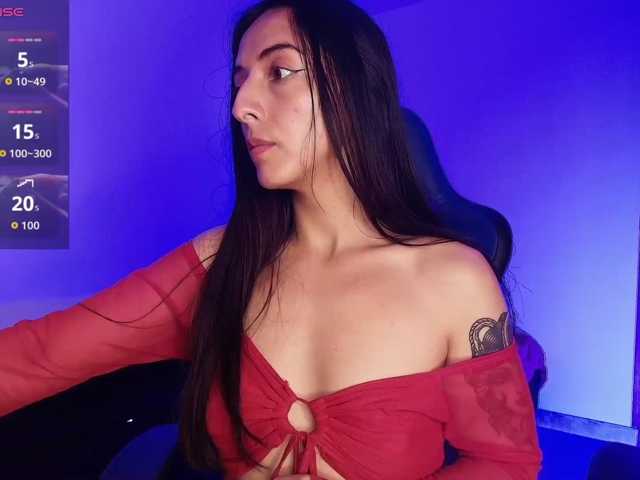 NicolWhitee live cam on BongaCams