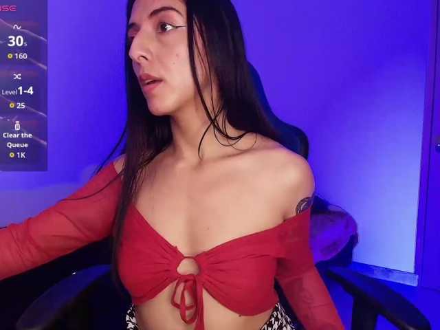 NicolWhitee live cam on BongaCams