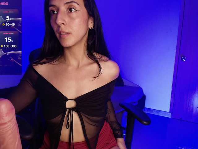 NicolWhitee live cam on BongaCams