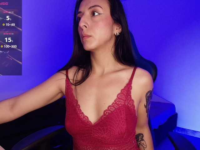 NicolWhitee live cam on BongaCams