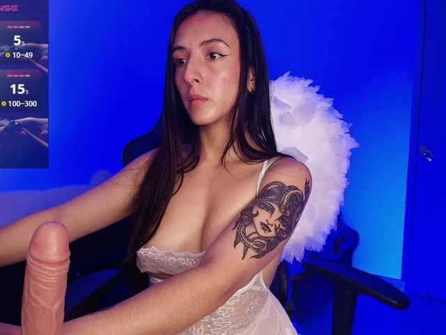 NicolWhitee live cam on BongaCams