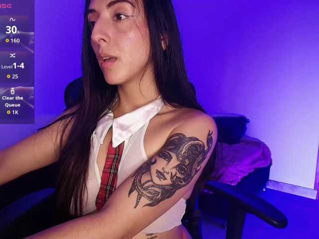 NicolWhitee