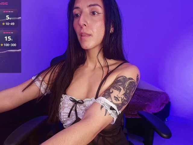 NicolWhitee live webcam show