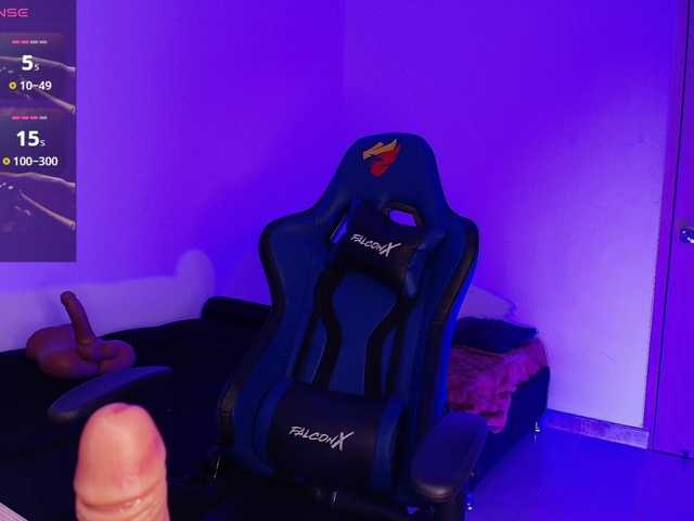 NicolWhitee live webcam show