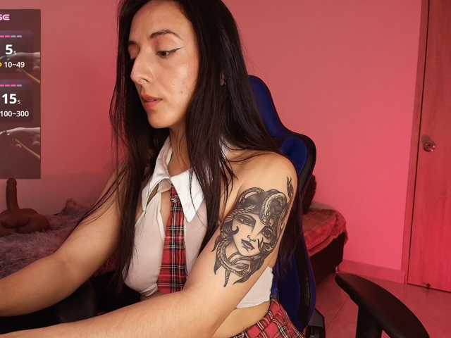 NicolWhitee