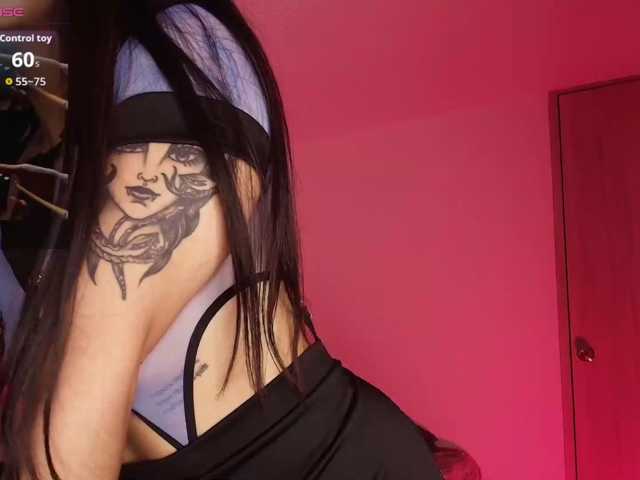 NicolWhitee live cam preview