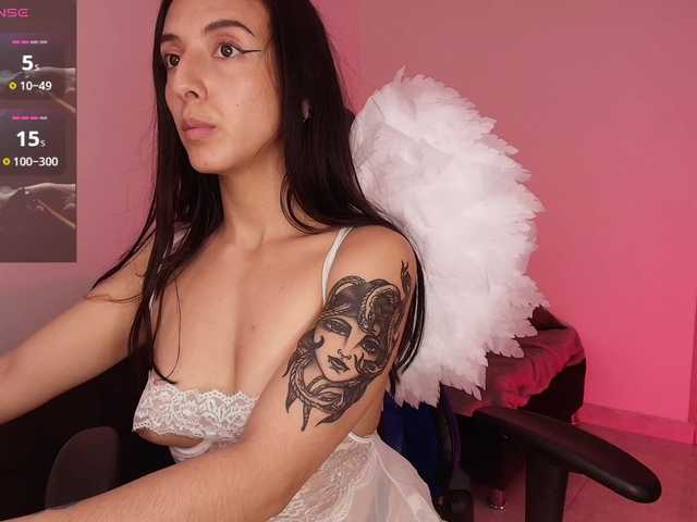 NicolWhitee live cam on BongaCams