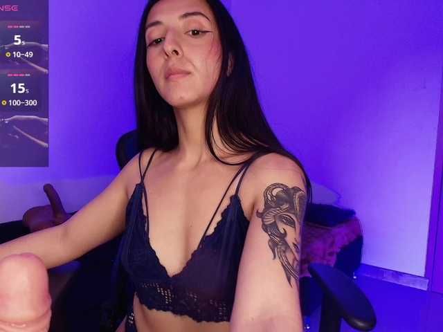 NicolWhitee live webcam show