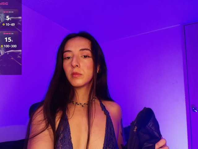 NicolWhitee live cam on BongaCams