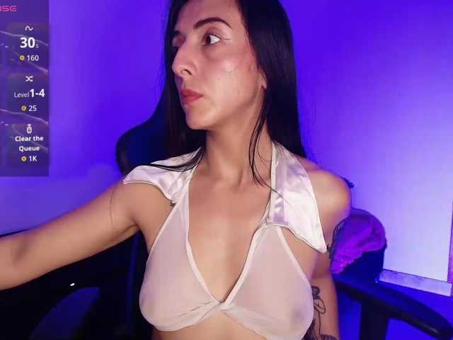 NicolWhitee