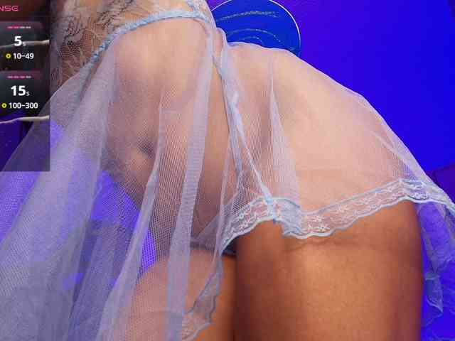 NicolWhitee webcam