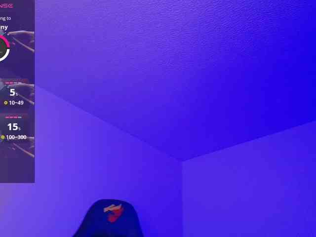 NicolWhitee webcam