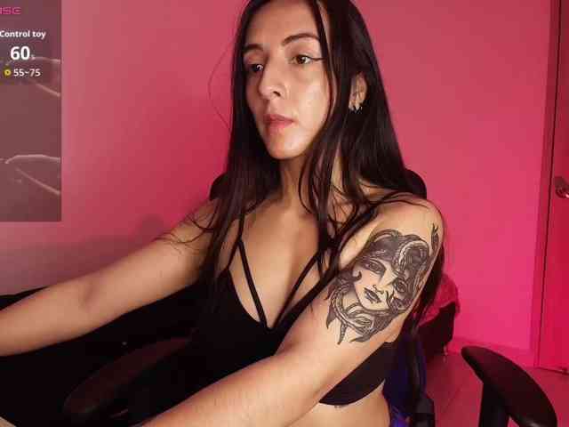 NicolWhitee