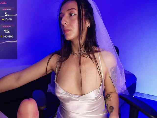 NicolWhitee webcam