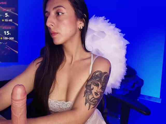 NicolWhitee webcam