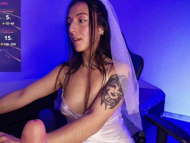 NicolWhitee webcam