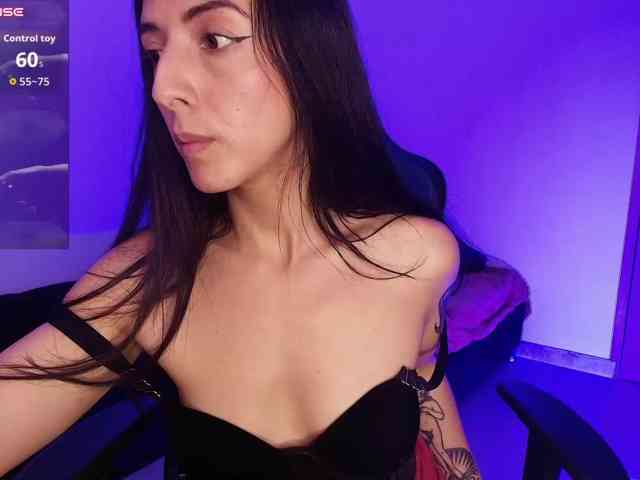 NicolWhitee
