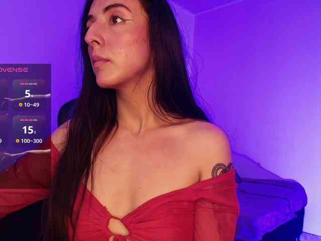 NicolWhitee webcam