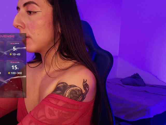 NicolWhitee webcam