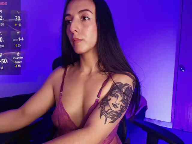 NicolWhitee
