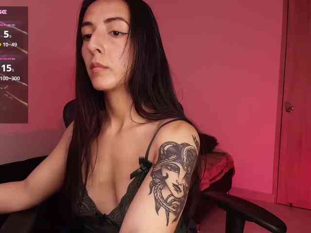 NicolWhitee