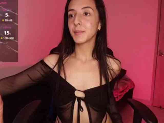NicolWhitee webcam