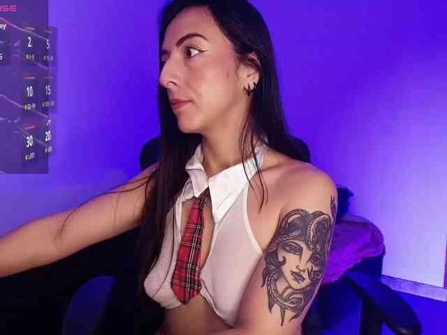 NicolWhitee