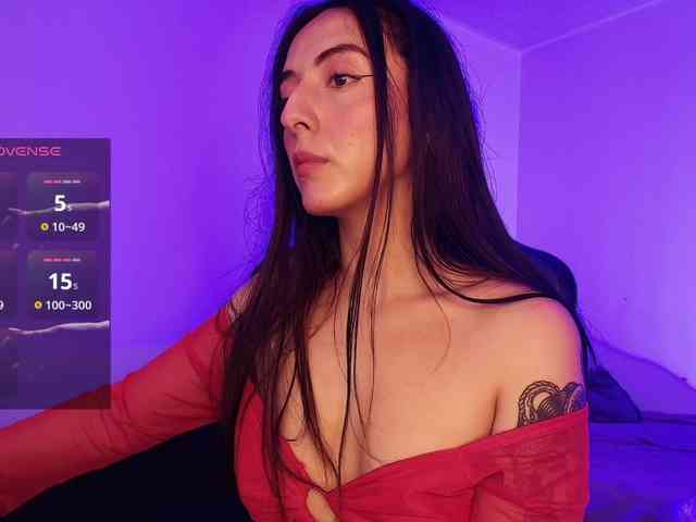 NicolWhitee webcam