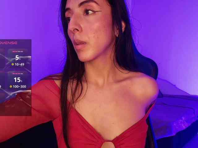 NicolWhitee webcam