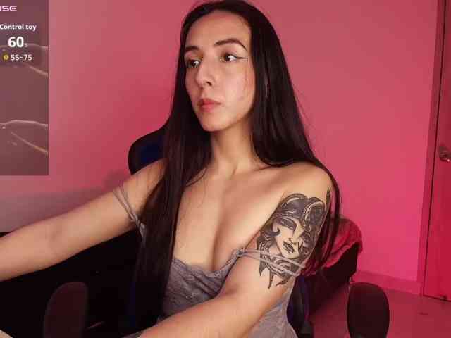 NicolWhitee