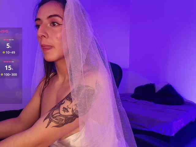 NicolWhitee webcam