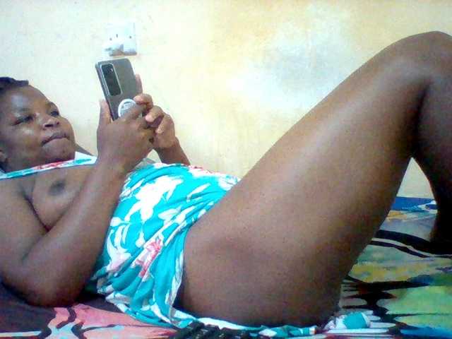 Cute-tashb live webcam show