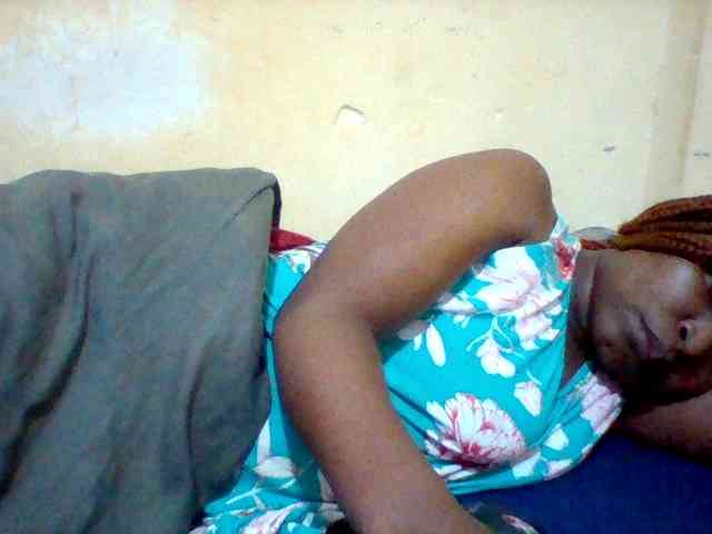 Cute-tashb webcam