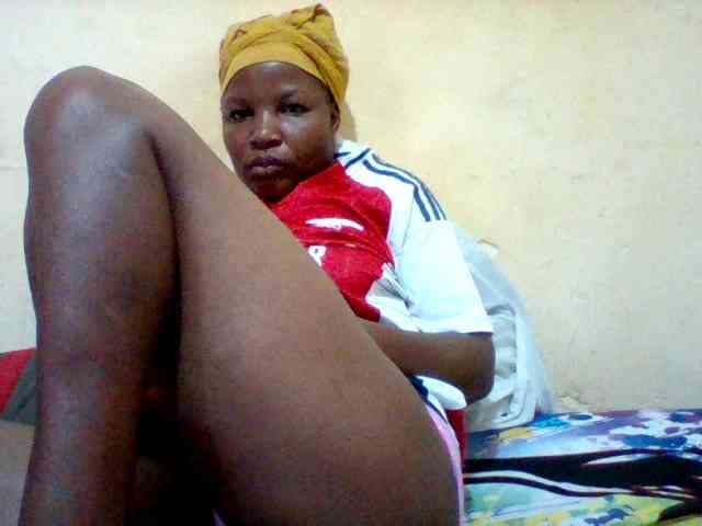Cute-tashb webcam
