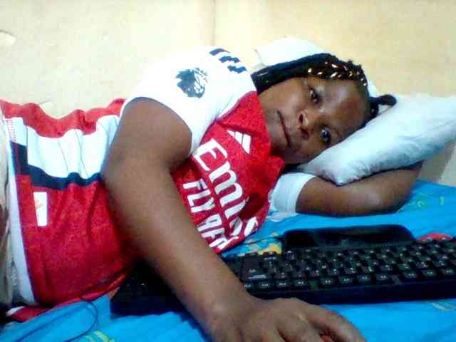 Cute-tashb webcam
