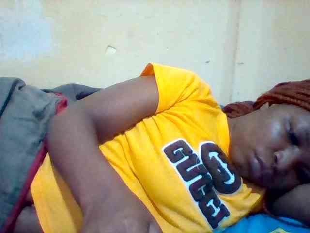 Cute-tashb webcam