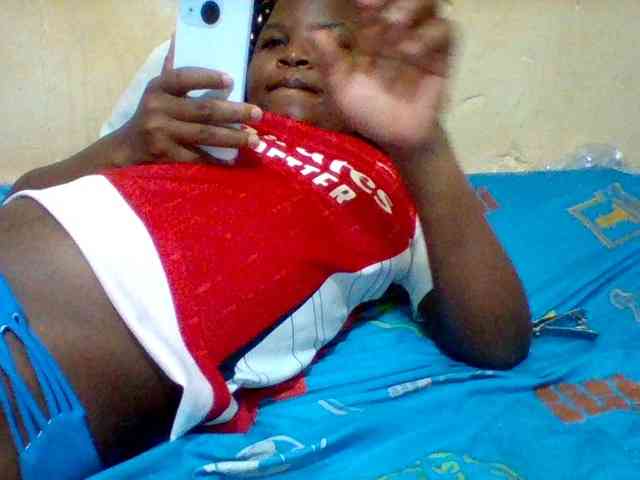 Cute-tashb webcam