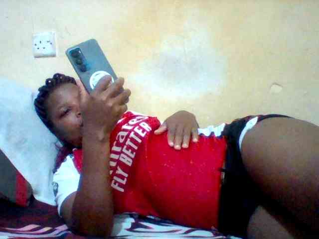 Cute-tashb webcam