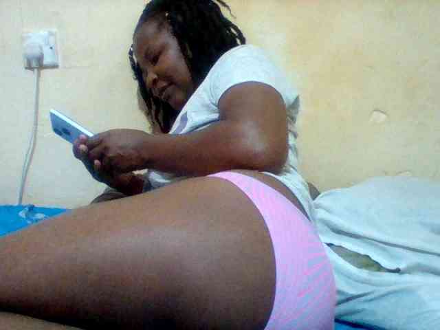 Cute-tashb webcam