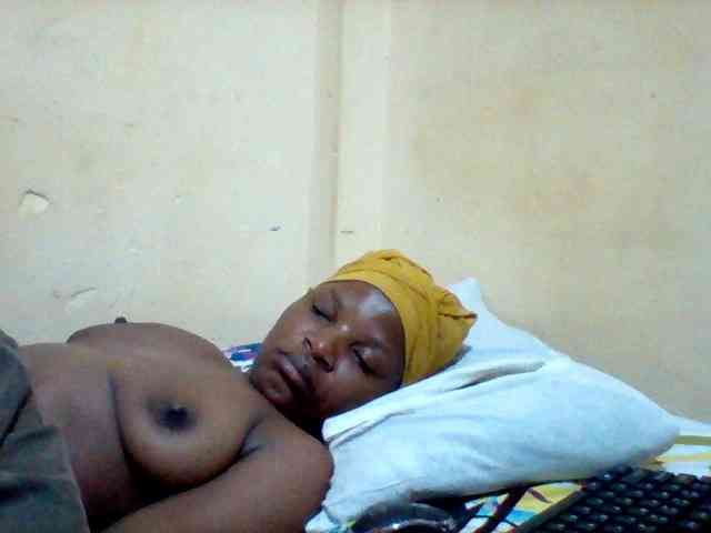 Cute-tashb webcam