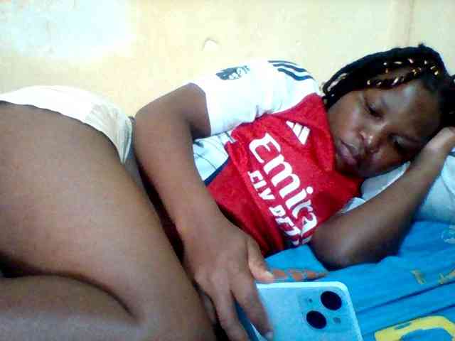 Cute-tashb webcam