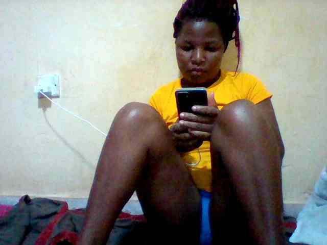 Cute-tashb webcam