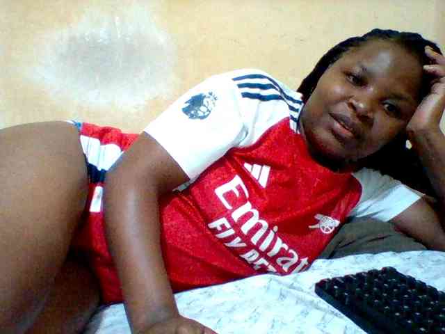 Cute-tashb webcam