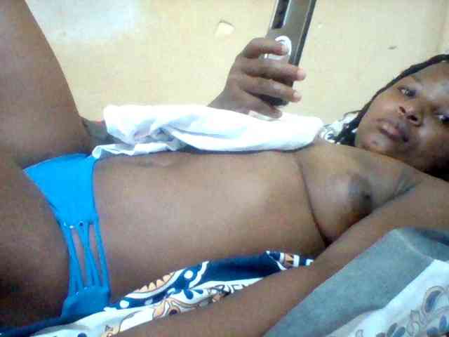 Cute-tashb webcam