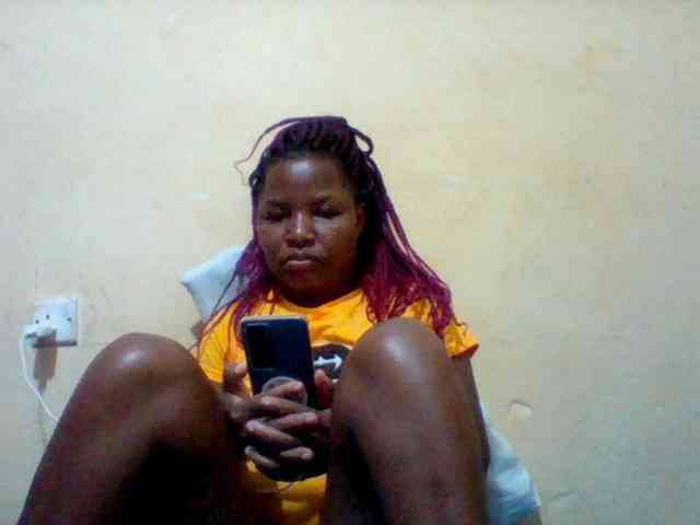 Cute-tashb webcam