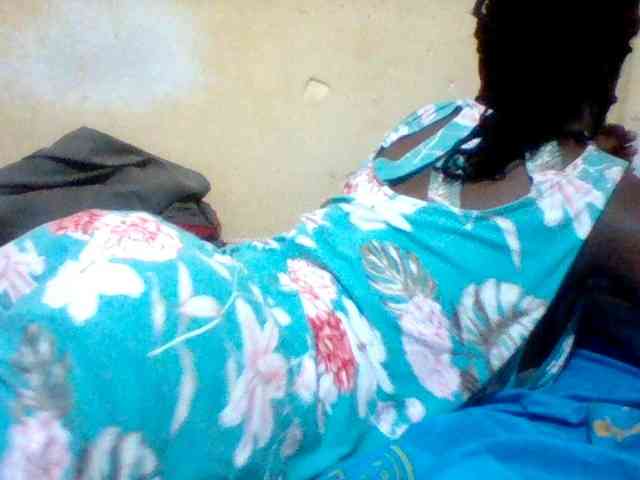 Cute-tashb webcam
