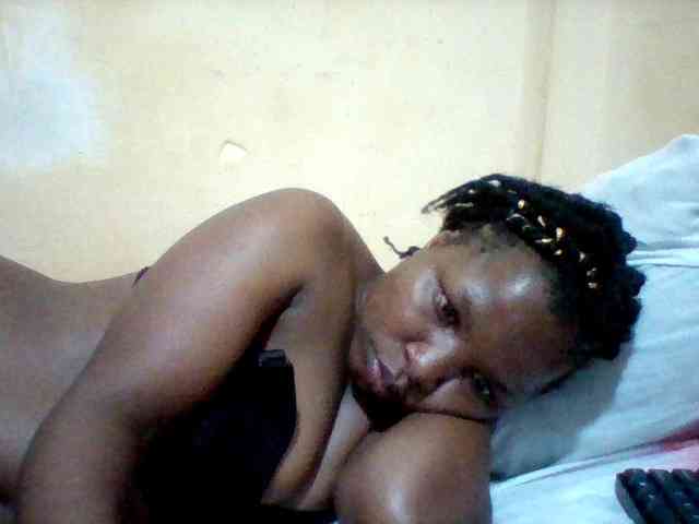 Cute-tashb webcam