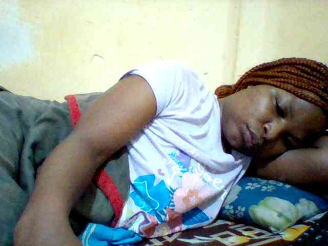 Cute-tashb webcam