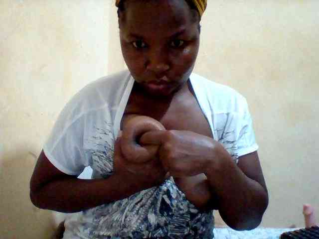 Cute-tashb webcam
