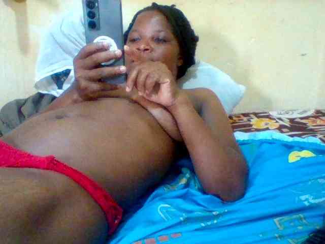 Cute-tashb webcam
